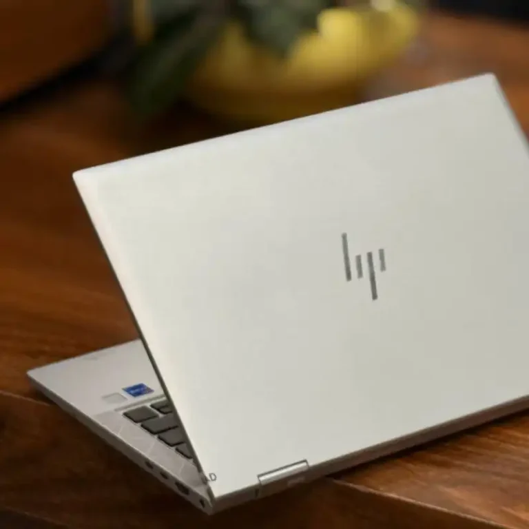 HP ELITEBOOK 830 G8